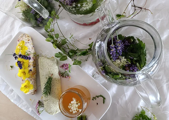 Kräuterfrühstück mit Kräuterwerkstatt 